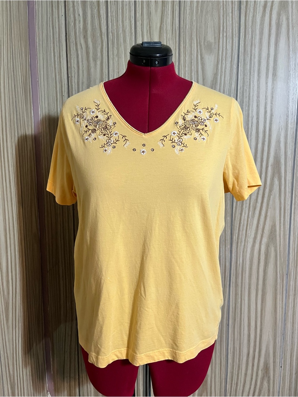Floral Embroidered V-Neck Short Sleeve Top in Yellow